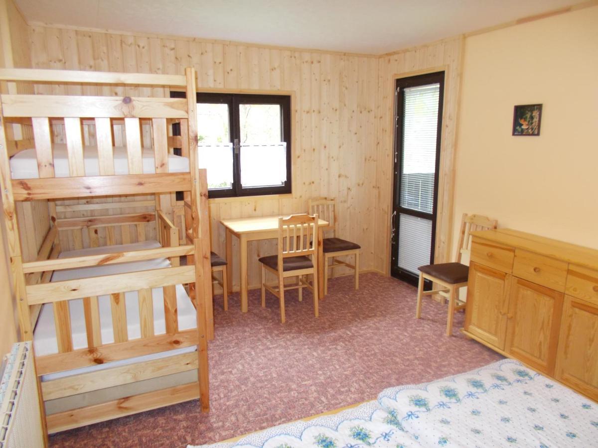 Pension Tara Teplice nad Metují エクステリア 写真